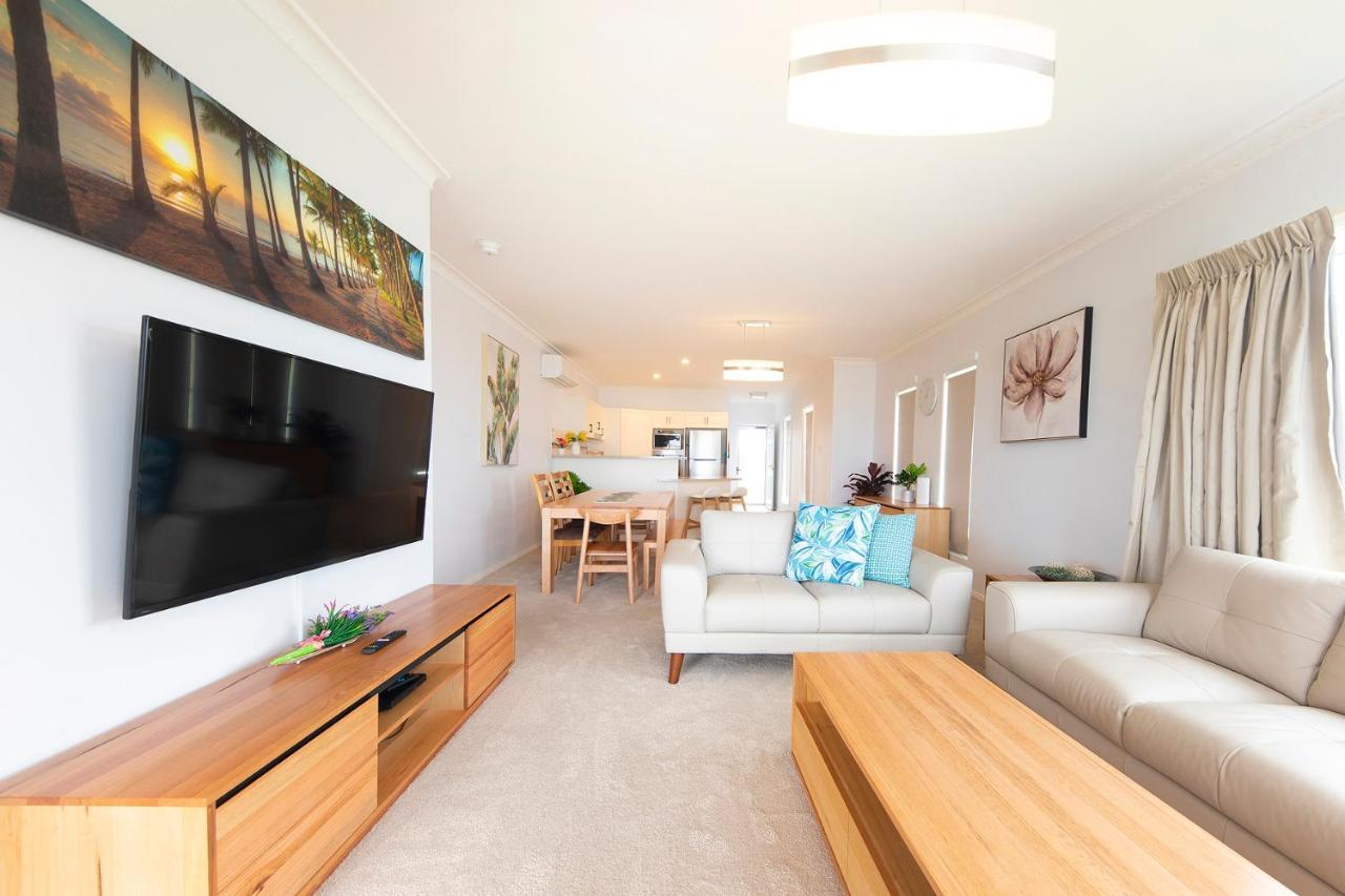 Meridian Beachside Apartments Олд Бар Екстериор снимка