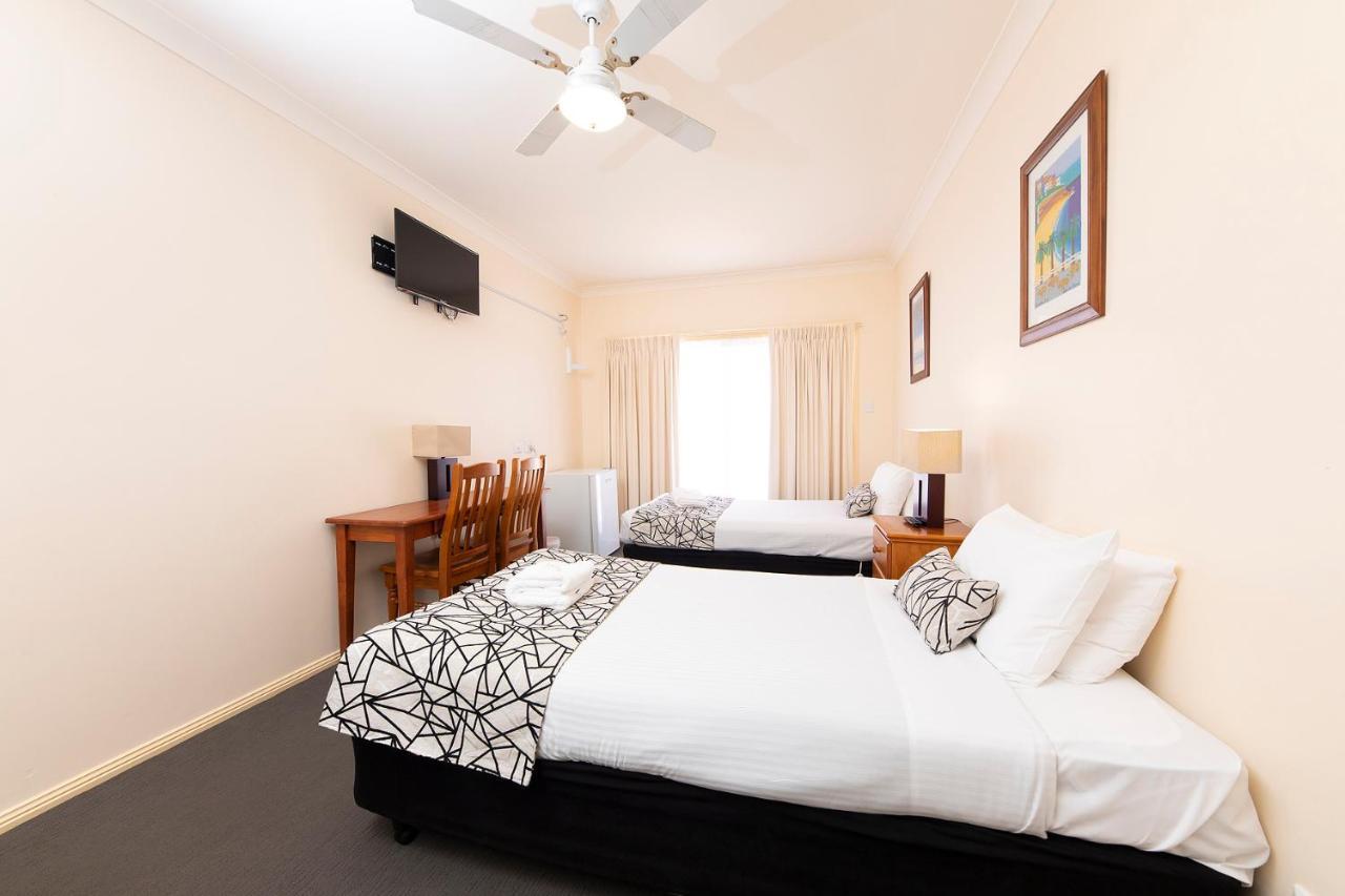 Meridian Beachside Apartments Олд Бар Екстериор снимка