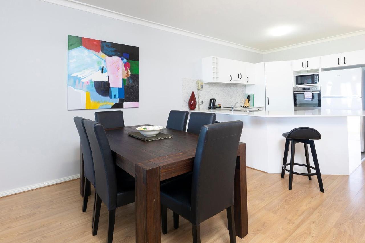 Meridian Beachside Apartments Олд Бар Екстериор снимка