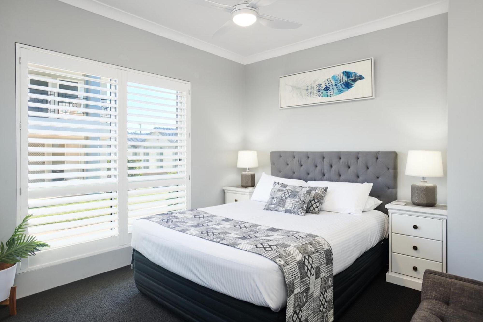 Meridian Beachside Apartments Олд Бар Екстериор снимка